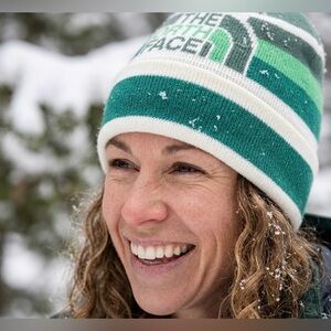NEW The North Face Green and White Cozy Winter Snow Beanie Winter Outdoor Fleece